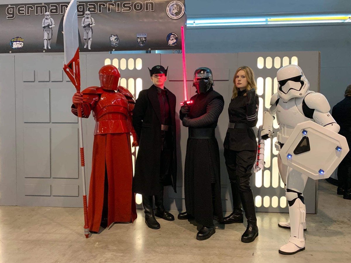 501stSPD's tweet photo. TR-22296, TR-24072, TR-26097, TR-31779 and TR-93342 on troop at German ComicCon (Stuttgart) taking place from June 27 to June 29th, 2019.
๐ธ: Daniel Dornhรถfer Photography, Anne Bamberg
#SovereignProtectors
#GermanGarrison
#501stLegion
#YavinBase
#BadGuysDoingGood https://t.co/Ph8O4lya9D