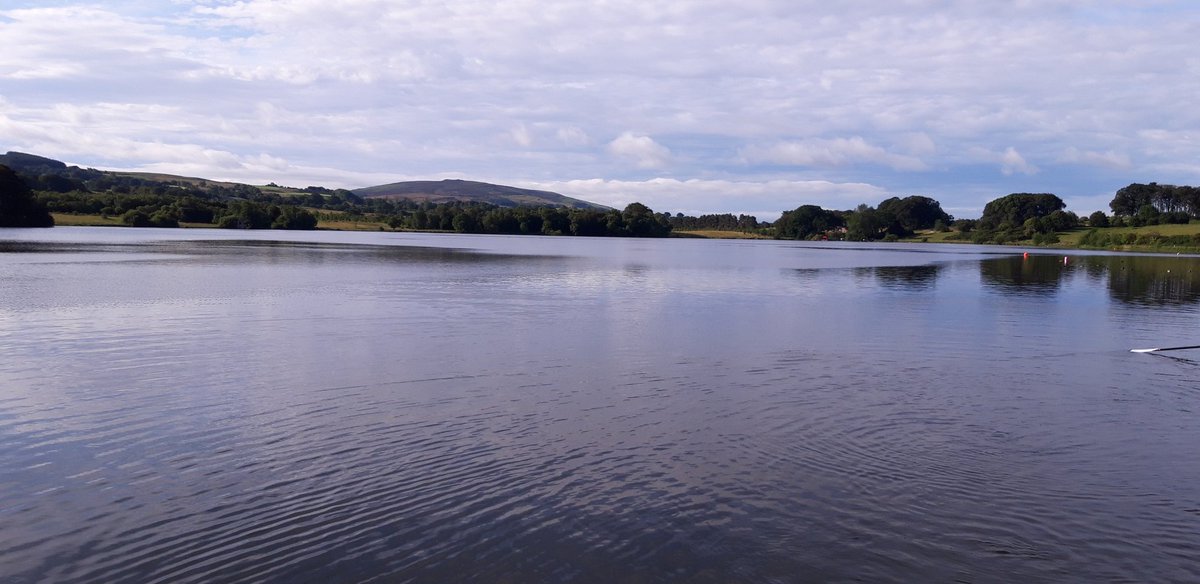 tarn_rowing's tweet photo. Calm before the storm! Perfect conditions for #TarnRegatta. Time to get the first division underway. Good luck to everyone racing and thanks to our our volunteers, sponsors and entries for making today happen #GoTarn https://t.co/MhGb5l58dO