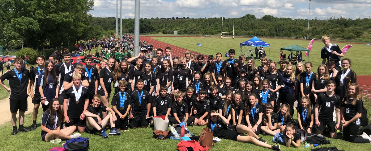 SpringwellPE's tweet image. What an amazing day at the Chesterfield Athletics. We couldnt have been more proud, our students’ conduct both in competition and throughout the day was first class! 27 students returned home with medals and also the Yr10 Boys team🥇Year 7 Girls and Yr10 Girls🥉🥉👏🏼🙌🏼💪🏼