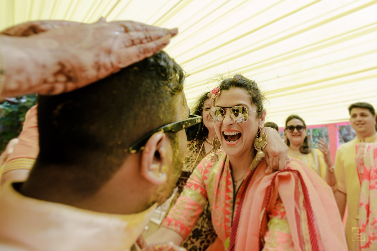 FrameVintage's tweet photo. hapiness all around 
#photography #PhotoOfTheDay #ff #womenintech #haldi https://t.co/UQLokKBouD