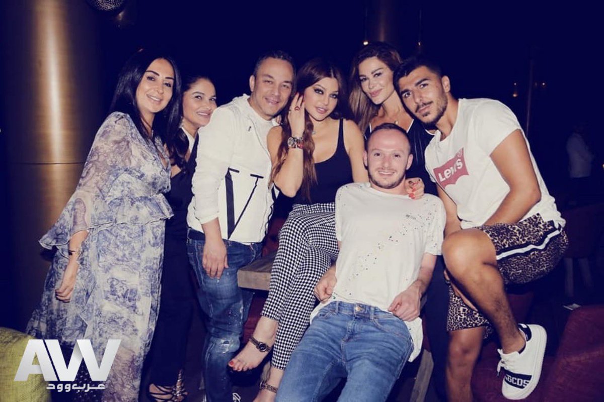 2000Qeshta's tweet photo. Haifa with her friends !! Haifa u look so cool @HaifaWehbe  https://t.co/tNMkTunDqv