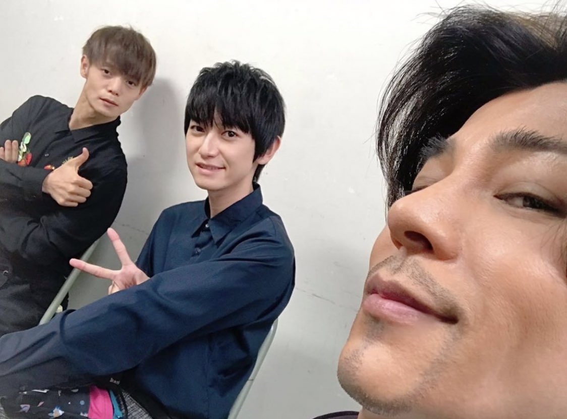 تويتر Hy على تويتر はじめは 茶髪かー 黒髪の方が好きだなぁ なんて思ってたけど 何度か見てるうちに 茶髪窪田くんたまらん になってきて 結局どんな髪色でも髪型でも 何を着てても どんなにクズな役でも 結局かっこいい になってしまう窪田くん