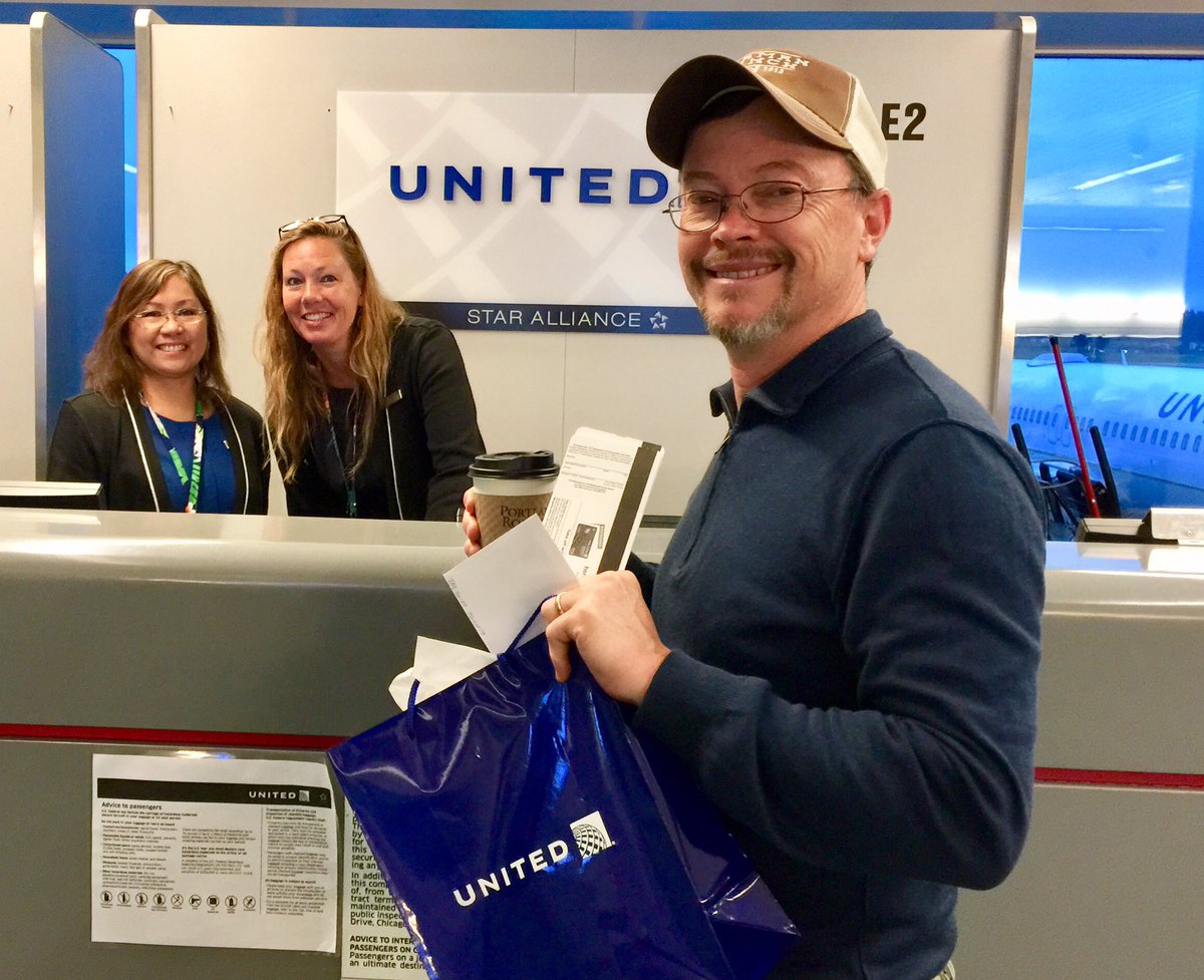 And yet another one today!!Congratulations to 1K Million Miler Kai Anderson. PDX is happy to help you celebrate this Milestone ✈️🎉🙌🏼🌎👏and we thank you for your loyalty🙏🏼😊 @united @weareunited @EdwardLightle @jcourt4241968 #beingUnited #pdxteam #millionmiler #frequentfliers✈️