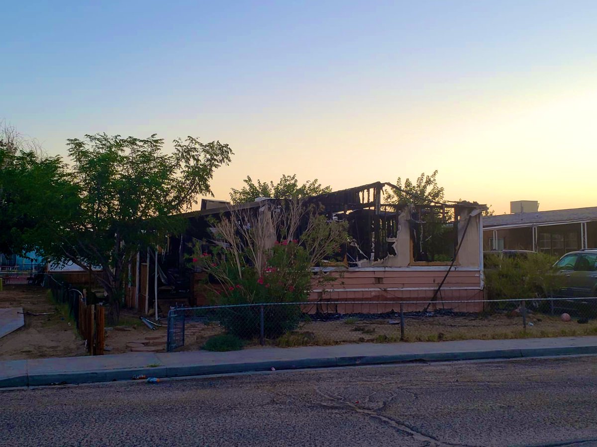 WCKitchen's tweet image. As the sun comes up in #Ridgecrest California, we are just starting to see damage assessed from the 7.1 earthquake. Our team is on the ground to provide fresh meals for evacuees in the shelter &amp;amp; first responders. We will share volunteer needs as we know more. #ChefsForCalifornia