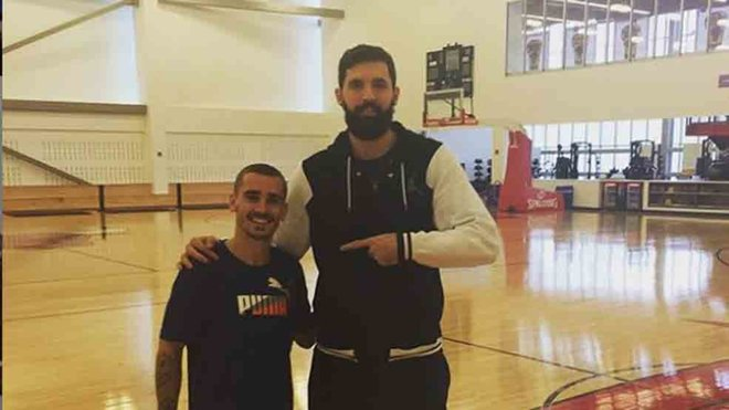 La fotografía premonitoria de Griezmann y Mirotic bit.ly/2FTMz0w