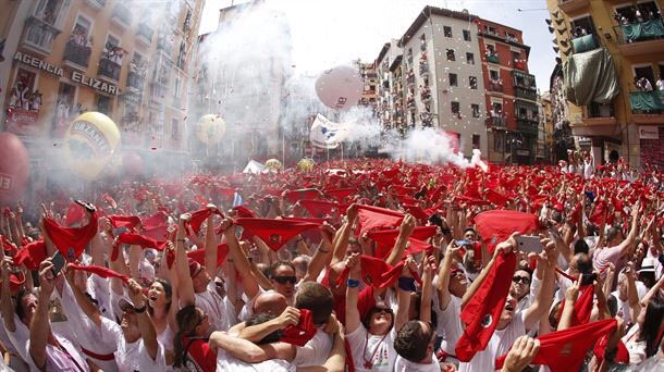 Otro año más, nuestros hijos no podrán disfrutar de los San Fermines con sus familias, amigos y amigas. #Sanfermines2019 

Y otro año más, nos volveremos a concentrar en #Iruñea para reclamar justicia en este proceso.

📍 Plaza de las recoletas
📅 13 de julio (Sábado)
🕐 13:00