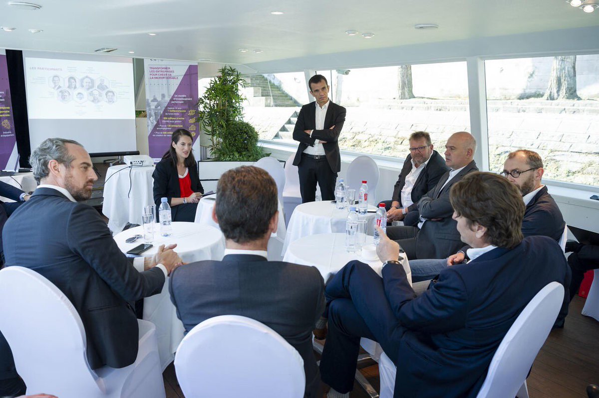 JarrousseO's tweet image. #UI gestion #academie UI - Echanges sur les enjeux d’attractivité de l’Ile-de-France entre @ADublanche et des dirigeants UI de PME franciliennes @SFEIR @Moneyline_Fr @FranceTour75 @Asiavoyages @LouisTellier_ #egelec 
#attractivité #industrie #formation #recrutement #PME