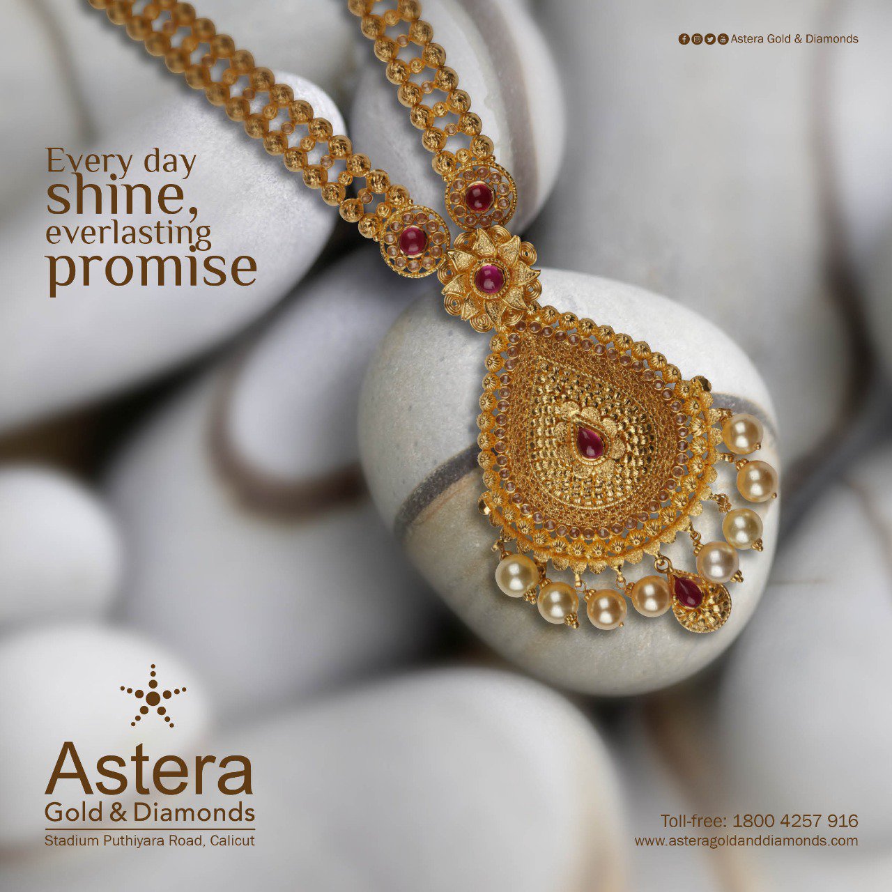 Astera gold and best sale diamonds