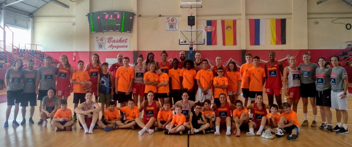 Acabamos la 1* semana de Campus con visita a la U19 Femenina <a href="/CompeticionFEB/">CompeticionesFEB</a> 

Rojo y Negro, Me Alegro !!

🔴🔴⚫⚫