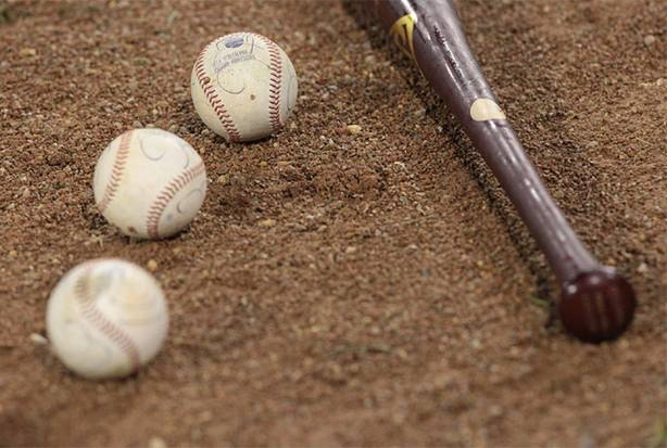 ElNacionalWeb's tweet photo. Temporada 2019-2020 de la LVBP se jugará con menos partidos https://t.co/kBMcgAuJAf https://t.co/b2j6UtuEqm