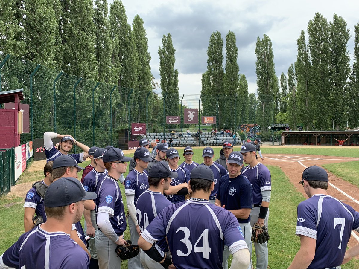 OldWorldBBall's tweet photo. Ready to go for #OWB19’s last day of baseball in Europe! #letsplaytwo #halloberlin https://t.co/8a7hx2A0LX