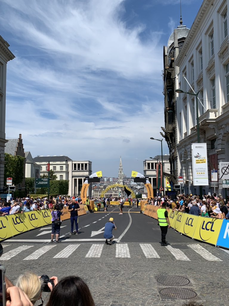 crobertp's tweet image. Barely missed the send off #TDF2019