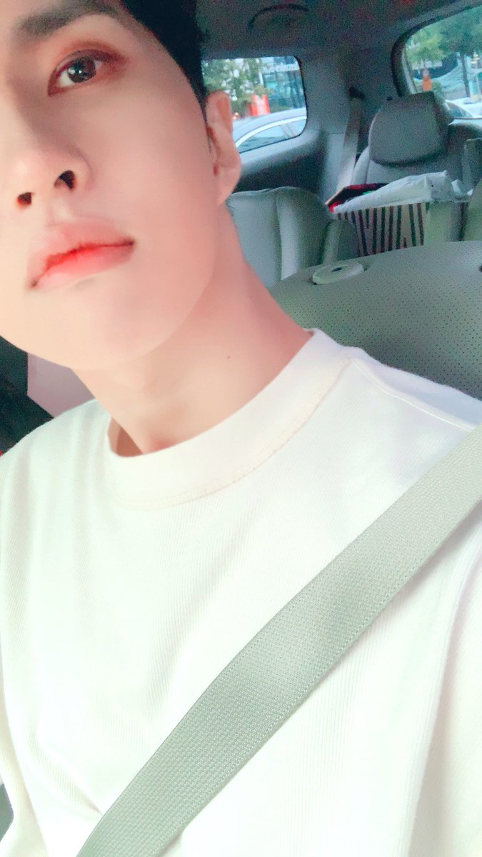 PortugalVixx's tweet photo. ⭐ TWITTER ⭐ 03.07.2019
Atualização do Twitter do #Ken (@jaehwany0406)
#Ken #Bebésstarlight #Vixchu #Vips
#켄 #LeeJaehwan #이재환 #VIXX #빅스 https://t.co/rgOBWDObZm