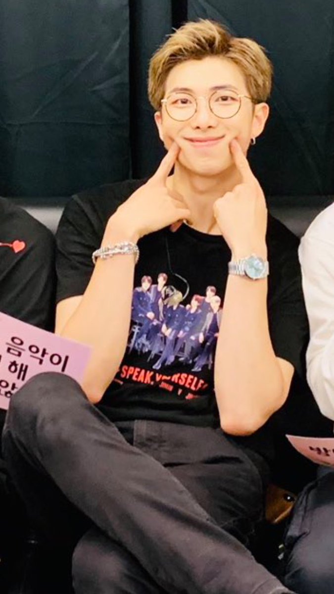mrskim_sj's tweet photo. he's the cutest baby in the planet. i wish I can bite those cheeks & kiss that dimple😘😘😘
my #RMiracle you always makes me smile💕 #RM #JOON #JoonDimpleisIllegal🔥 @BTS_twt https://t.co/cEtXs73kDA