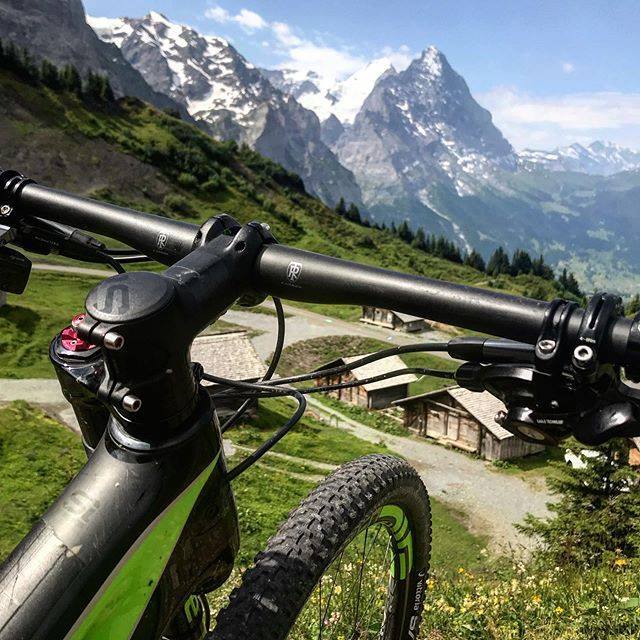 Ian_Pyott's tweet image. Wired angle day. Where is the fork and the Eiger is so skinny. ift.tt/2NzZrz5 ift.tt/1qCVNQo