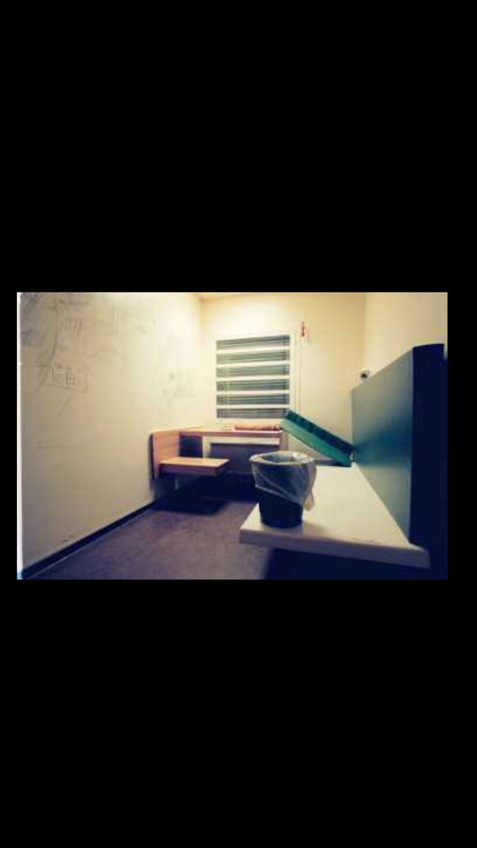 Dim127113's tweet photo. @J_sole23 @Vincentfreeman7 @GoArmy_Chris @J_sole23 This is his room right now, locked in for 23hours and only 1hour walk on the rooftoop to catch som air and see some light.
No toilet in the room,only a tv and some books to read if he ask the guard. Pictures from Kronoberg where they keep him now. #NotSoFancy #ASAPRocky https://t.co/X3c5MwTcAI
