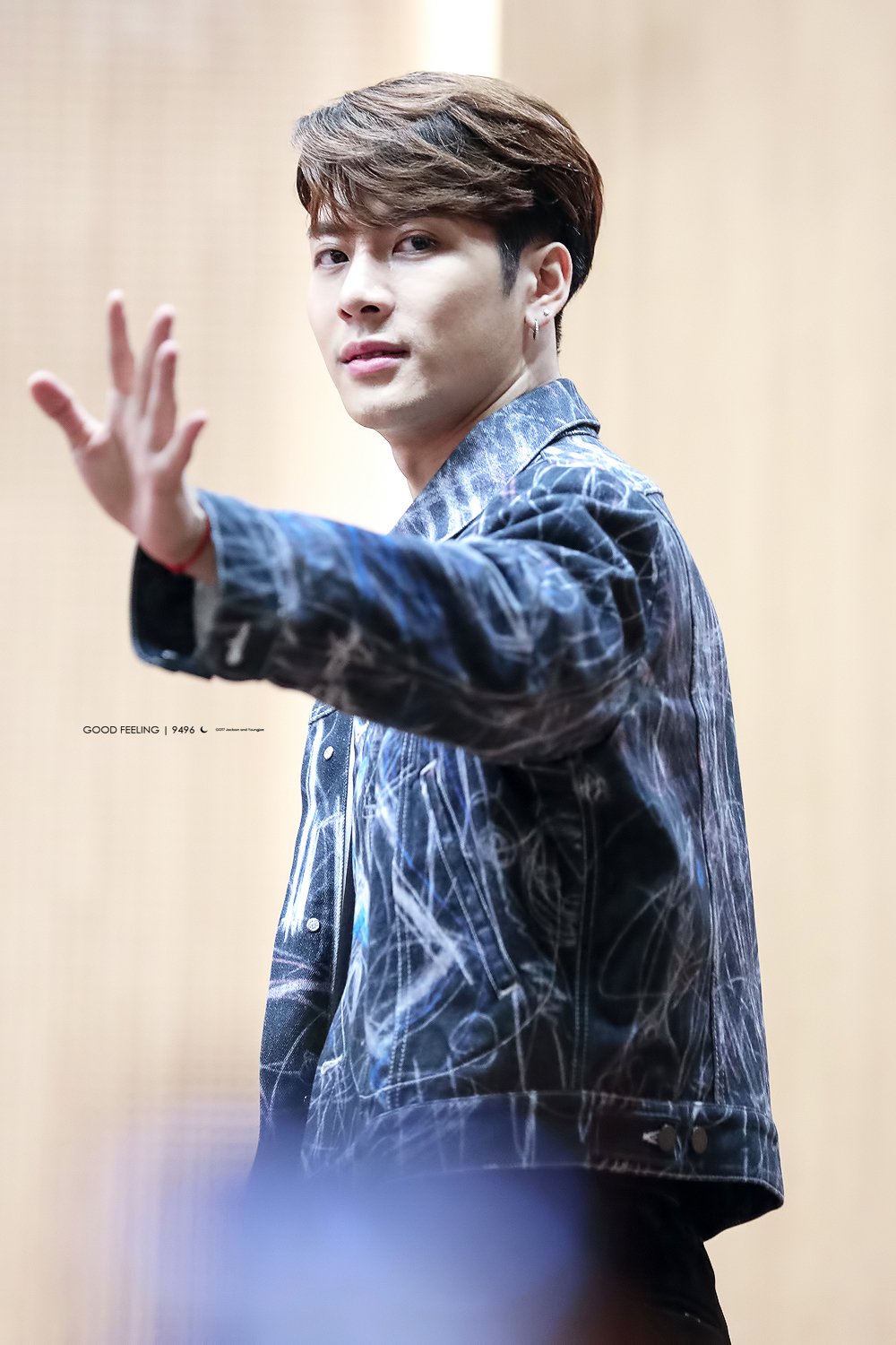 D-yg3O_UEAEX79I.jpg:orig