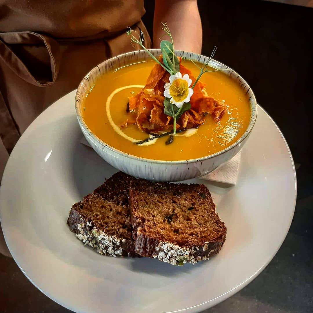 You can't beat a bowl🥘 of soup with some homemade brown bread!🥖 Food for the heart &amp; soul @jackfenncafe  <a href="/BelleekCastle/">Belleek Castle</a>. Open for brunch &amp; lunch daily from Wednesday until Sunday, 11am - 5pm. <a href="/MayoNorth/">Mayo North Tourism, Ireland</a> <a href="/WAWHour/">#WAWHour</a> <a href="/AtlanticFood/">Wild Atlantic Food</a>