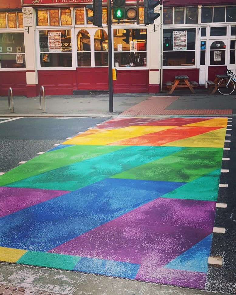 🌈 Celebrating #pride with the brand new <a href="/Prideinborough/">Pride in the Borough</a> rainbow crossing 🌈 #pridelondon #LondonPride #OneRainbow #LGBTQ