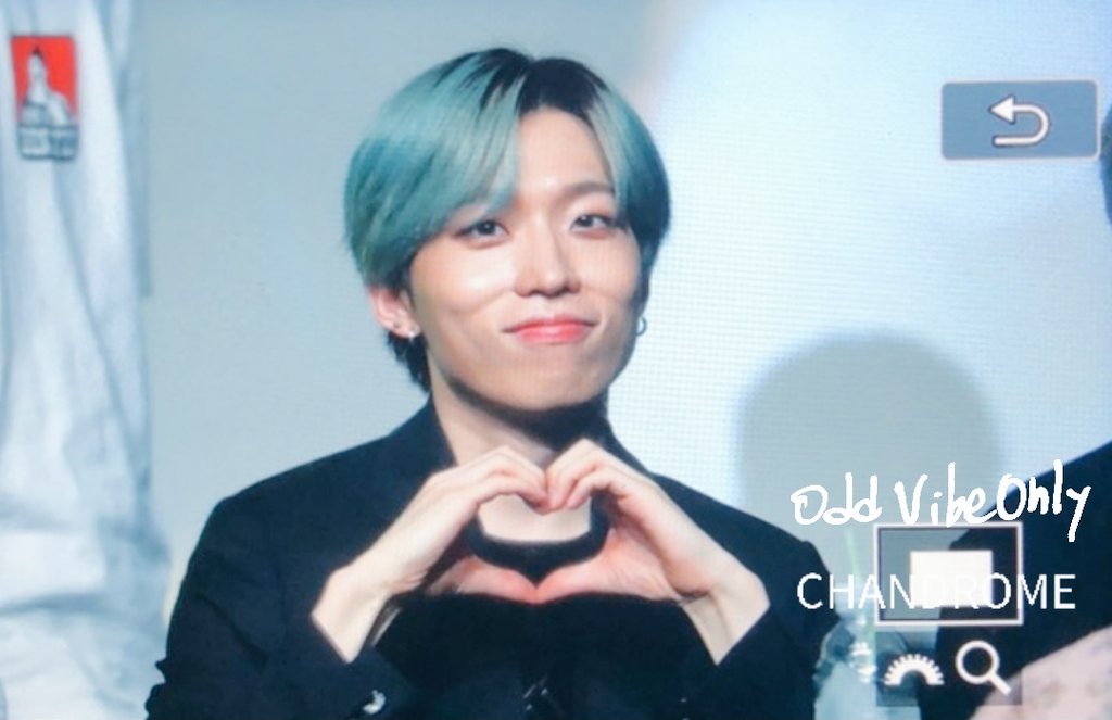 CHANDROME13's tweet photo. 190706 일지 아트홀 팬싸인회

#디크런치 #D_CRUNCH #상찬 #OV #오뷔 #SANGCHAN @DIA_CRUNCH #Today_his_vibe https://t.co/1LnqgGpzxH