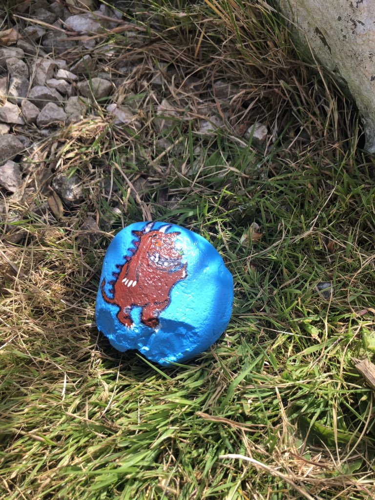 megcevansx's tweet photo. Having a lovely weekend away in Lytham/Blackpool. Bobbie has even found a #ycprocks. We have hidden it again for someone else to find. #thegruffalo #lovereading #favouritebook #books @bolton_pru https://t.co/lZ4CV4rGU0