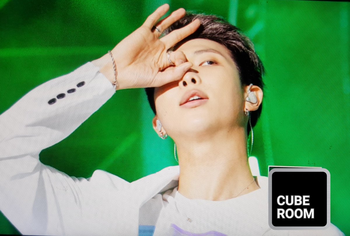 오늘도 손사진폴더에 하나 추가....한김에 타래를 하나 만들어보겟읍니다