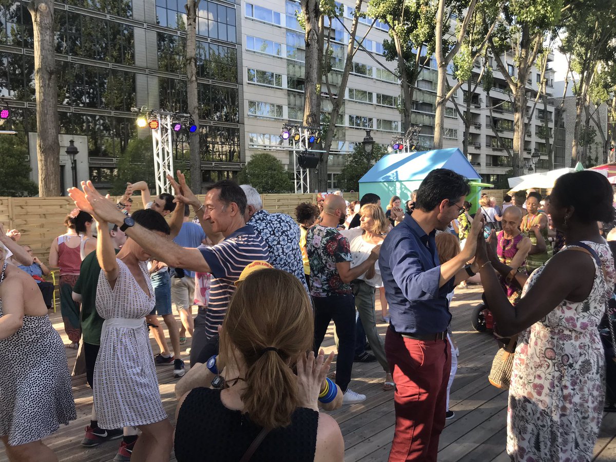 Françoisdagnaud On Twitter La Guinguette De Paris Plages