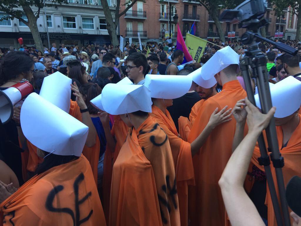 Lara 🤙 tweet media