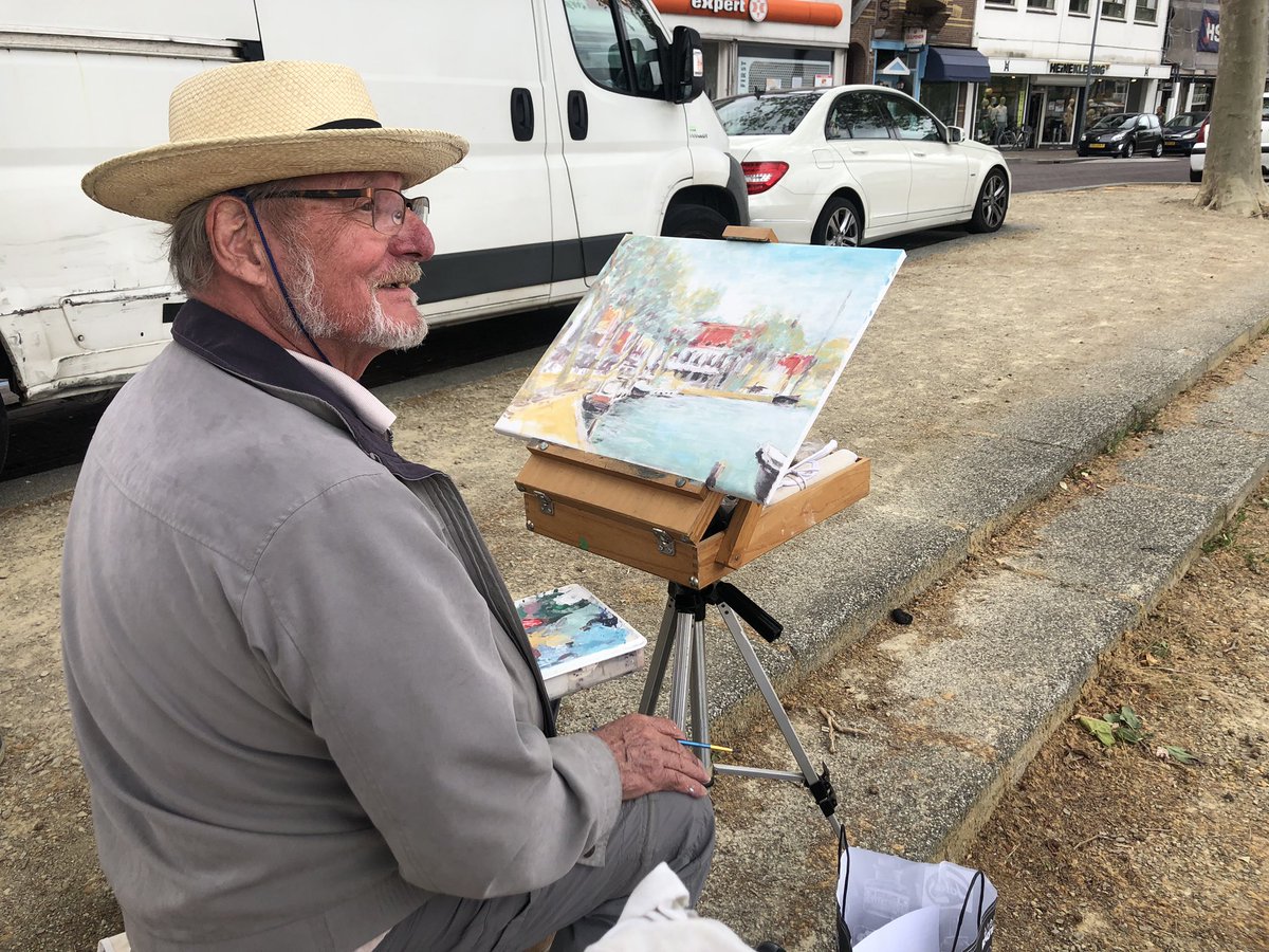 Prachtige eerste dag van monetartfestival.nl <a href="/GemZaanstad/">Gemeente Zaanstad</a> <a href="/Zaanstreek/">Zaans</a> met veel plein air schilders, Monetmartre, boottochten, wandelingen, gedichten, foto’s en nog veel meer. Morgen wederom hartelijk welkom! Dan o.a. Instawalk, expositie en prijsuitreiking.