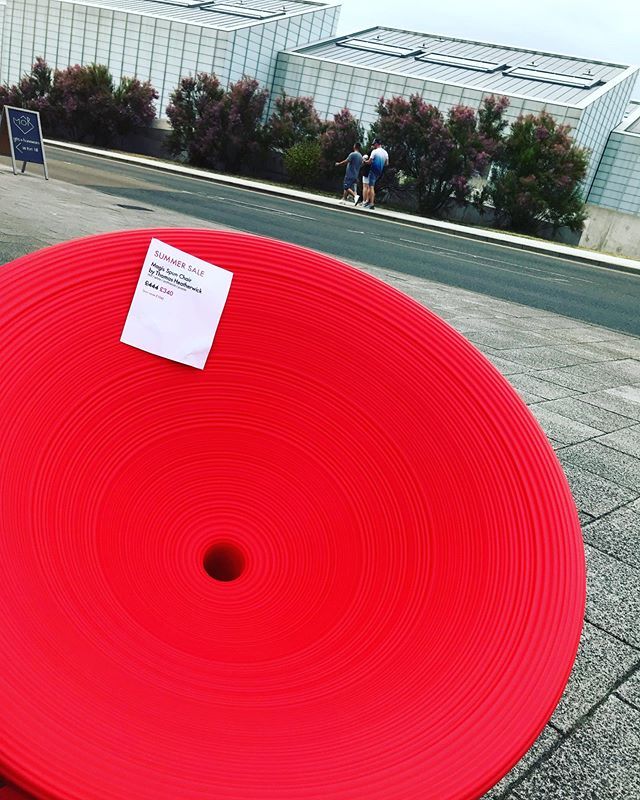 papillonmargate's tweet image. Our summer sale is still on! This Magis Spun chair by Thomas Heatherwick was £444, it’s now £340. Absolute bargain! Perfect for the garden. 🌞 #magis #spunchair #thomasheatherwick #papillonmargate #papilloninteriors instagram.com/p/Bzk8ykllO_2/