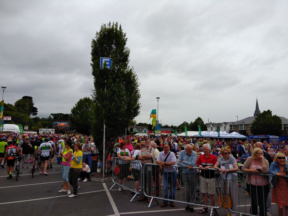 Medal time 🙏👍🌞 well deserved
@RingOKerryCycle 
#cycle2empower #ringofkerrycharitycycle #rokcc2019 #rokcc 
Thank you : Kerry Rape and Sexual Abuse Centre