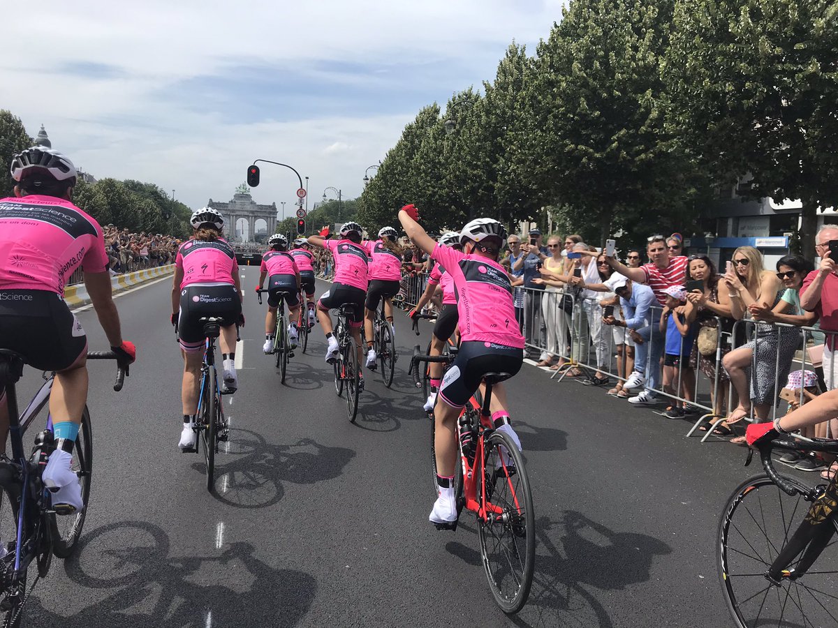 1ere étape de nos P’tits Ambassadeurs #digestscience ✅ bien arrivé à @letourbrussels après 36km au départ de #lahulpe. Suivez les et soutenez les dans leur périple sur les routes de @LeTour !!