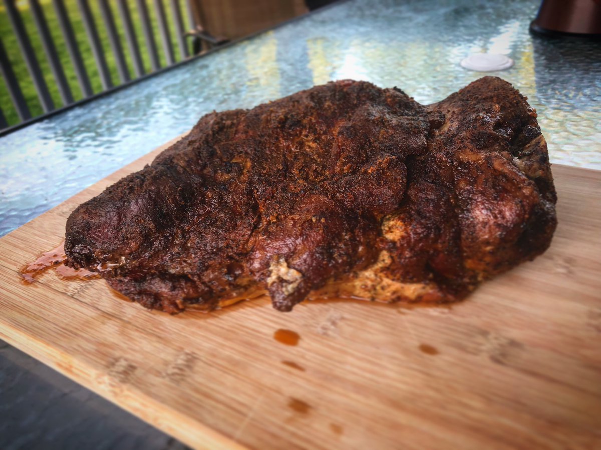 NJBBQ1's tweet photo. YES, PLEASE! #bbq #grilled #bbqeveryday #bbq247 #bbqeverything #familymeal #foodporn #foodgasm #grilling #bbqporn #pitbossgrills #pitbossnation #pelletgrill #bbqaddiction #foodpics #flavor #manfirefood #stickburner #barbecue #bbqlover #lowandslow #pork #pulledpork #bostonbutt https://t.co/oCUfyJVWHv