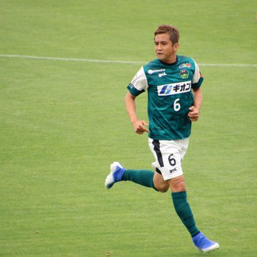 稲本潤一の年俸推移と総年俸は 現在は現役か引退してる スイミージャーナル