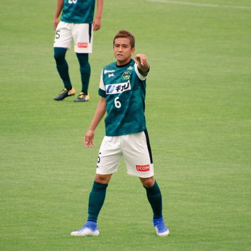 稲本潤一の年俸推移と総年俸は 現在は現役か引退してる スイミージャーナル