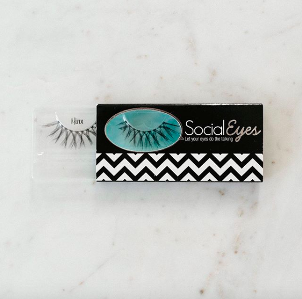 socialeyeslash's tweet photo. Sometimes, all you need is to do a little shopping and voila, your Saturday just got ten times better. Head to our site to shop now. (Thanks for the snap, @primpandpropervancouver) #SocialEyesLashes https://t.co/PIUpXS50uf