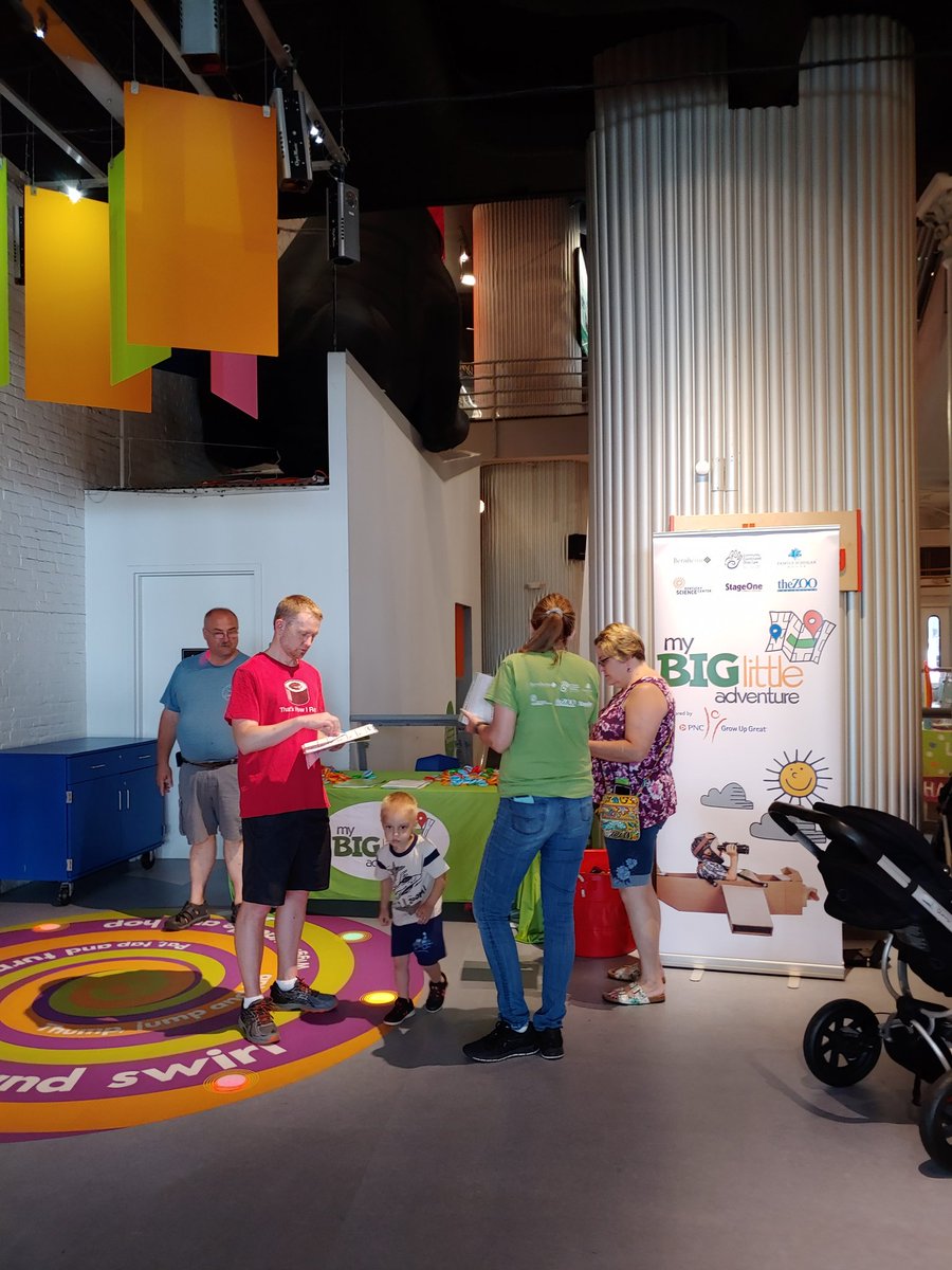 JoGetsCurious's tweet photo. Today's #FunToBeFour celebration @KYScience is a part of @mbladventure - thanks to @PNCBank #growupgreat https://t.co/cMdTVRgXFg