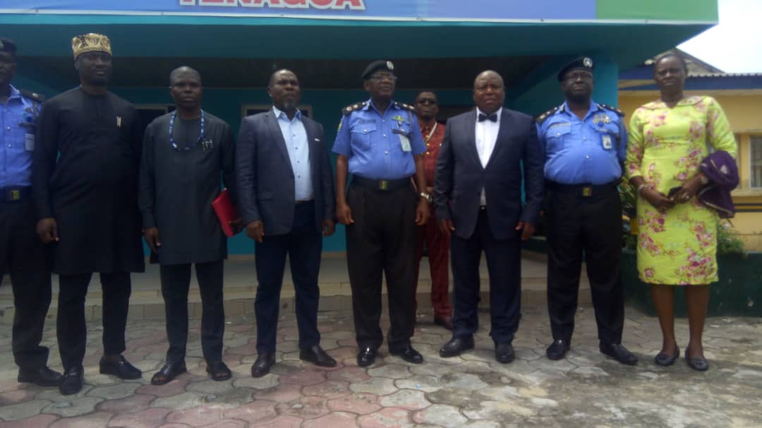 Niger Delta Development Commission (@nddcofficialngr) on Twitter photo The Acting Managing Director of #NDDC <a href="/braimbraifa/">Prof Nelson Braimbaifa</a> and his team visited the #Bayelsa state #Police Command where he was received by the state Police Commissioner, CP Uche John Alozie.
#NDDC <a href="/NancyIjaopo/">Nancy Ijaopo</a> <a href="/braimbraifa/">Prof Nelson Braimbaifa</a> <a href="/nigerdeltaforum/">Niger Delta Forum</a> <a href="/NigerDeltaRpts/">Niger Delta Reports</a> The Acting Managing Director of #NDDC <a href="/braimbraifa/">Prof Nelson Braimbaifa</a> and his team visited the #Bayelsa state #Police Command where he was received by the state Police Commissioner, CP Uche John Alozie.
#NDDC <a href="/NancyIjaopo/">Nancy Ijaopo</a> <a href="/braimbraifa/">Prof Nelson Braimbaifa</a> <a href="/nigerdeltaforum/">Niger Delta Forum</a> <a href="/NigerDeltaRpts/">Niger Delta Reports</a>