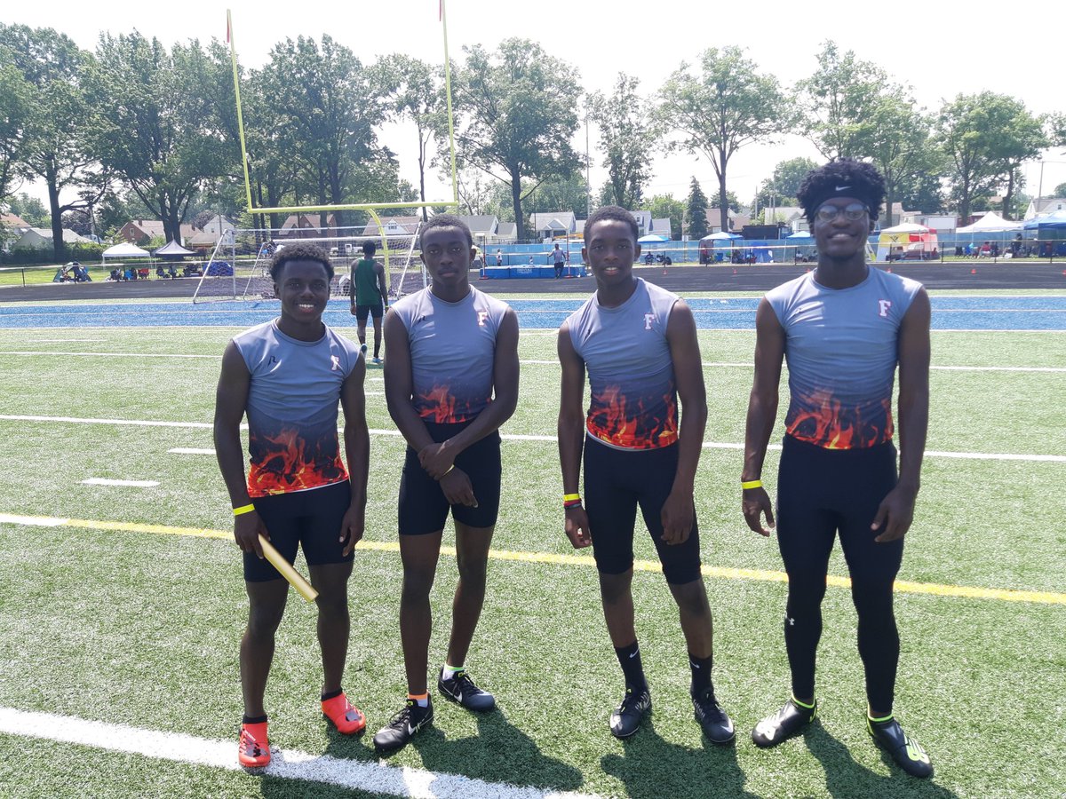 OHMileSplit's tweet photo. The team from the Feet On Fire Track Club earn the 4x100 win in the 15-16 Division #MustangsInvite https://t.co/6CiFY52xWj