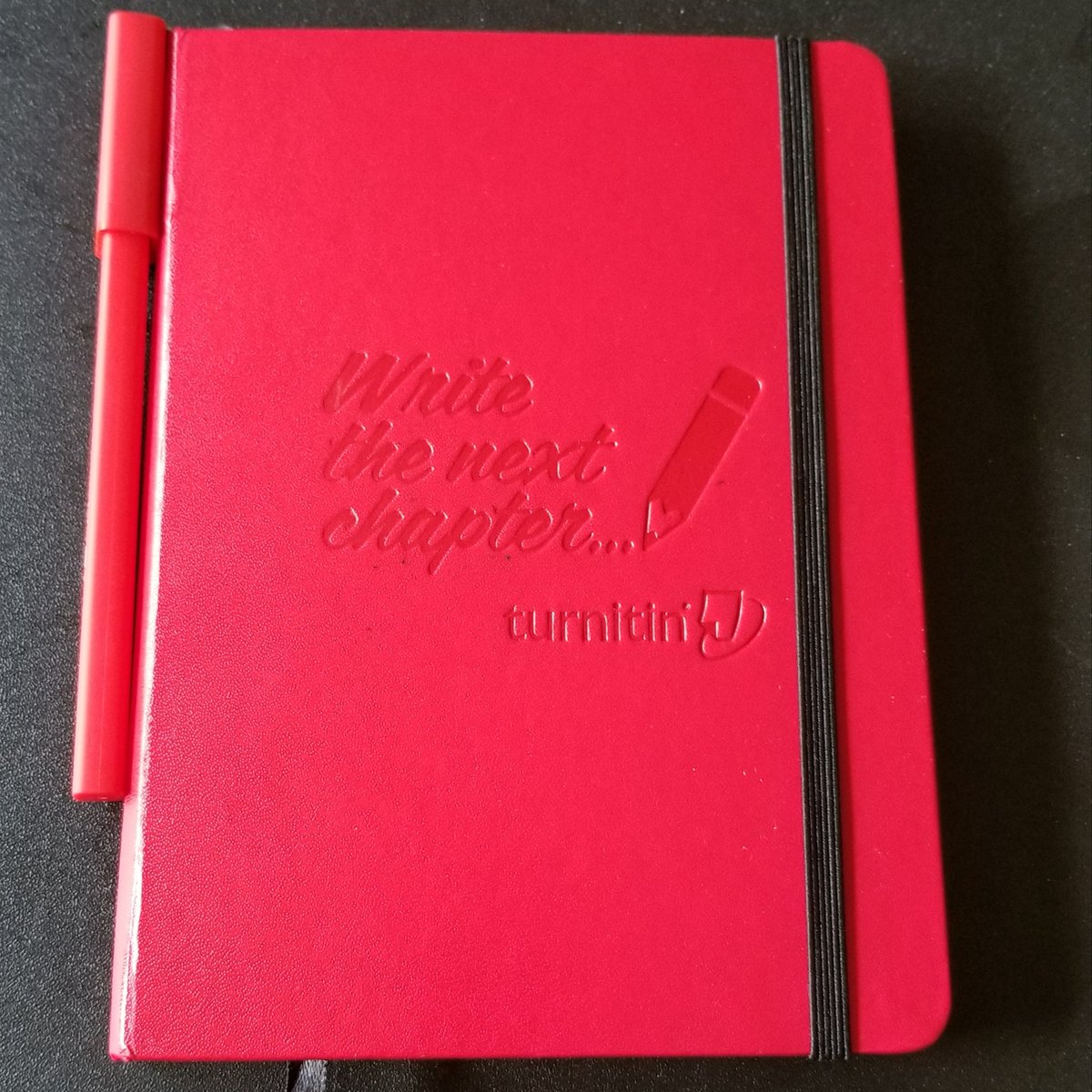 irishpebbles's tweet image. My current #obsession is this @Chameleon_Like notebook I got as a giveaway from @Turnitin while at @PerlConferences. If anyone knows where to BUY 1 or 5 in #SEMichigan please let me know. This one is being triple purposed, and running out of pages quickly. #TPCiP #notebooks #love