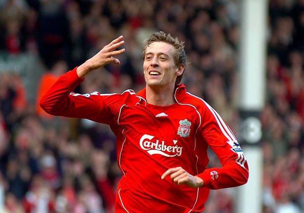 Footballtweet's tweet image. 🗣 Peter Crouch: "Before the Champions League final in 2005 we went go-karting. Mid-race I realised that my brakes were loose. I saw Xabi Alonso and Dirk Kuyt in front of me and I asked myself the question; 'Who is the more important of the two?' So I drove into Kuyt!"