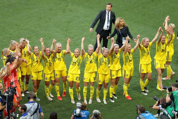 Emma Hingant, FIFA tweet media