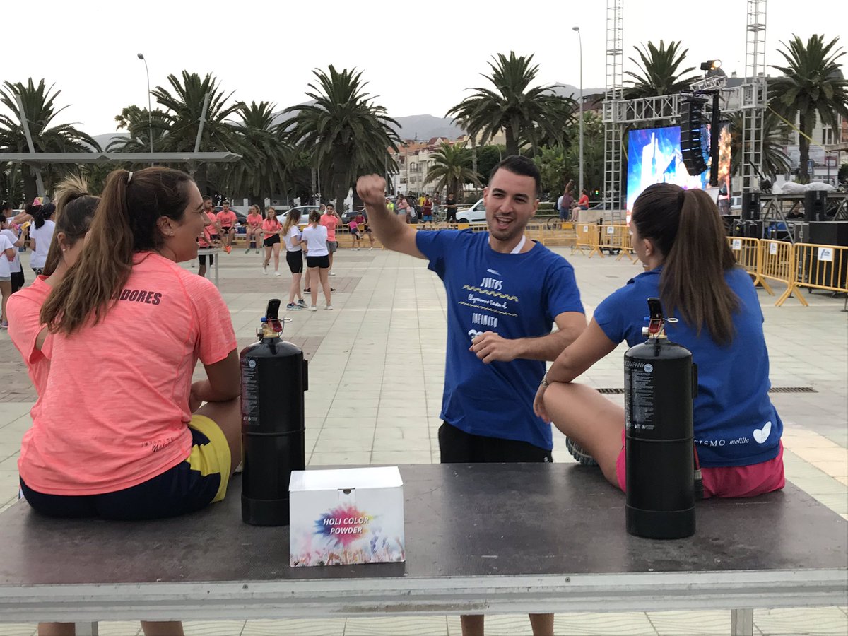 ondaceromelilla's tweet photo. Todo preparado para que en la explanada de San Lorenzo comience una nueva edición de la Color Run #Melilla #LifeinColorMelilla https://t.co/DRr1czyumm