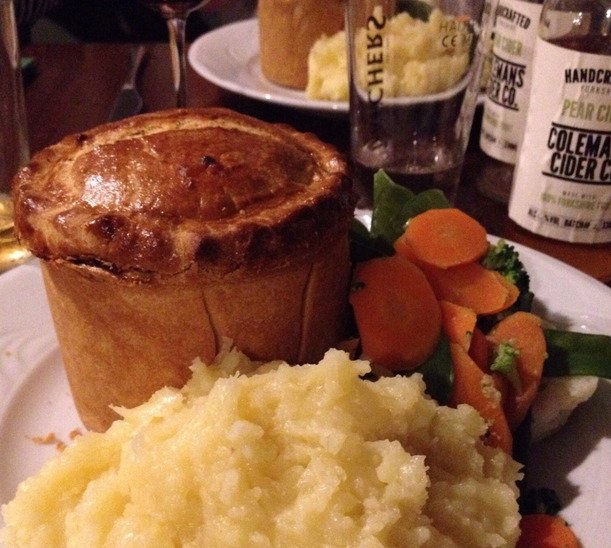 Celebrate national pie week at @chestnuthorse1 in Kelk. Choose from at selection of mouth-watering home-cooked pies all named after breeds of horses. So what will it be, Shire, Cleveland, Mustang or maybe Appaloosa?
 
Take a look bit.ly/2J4SZ0S