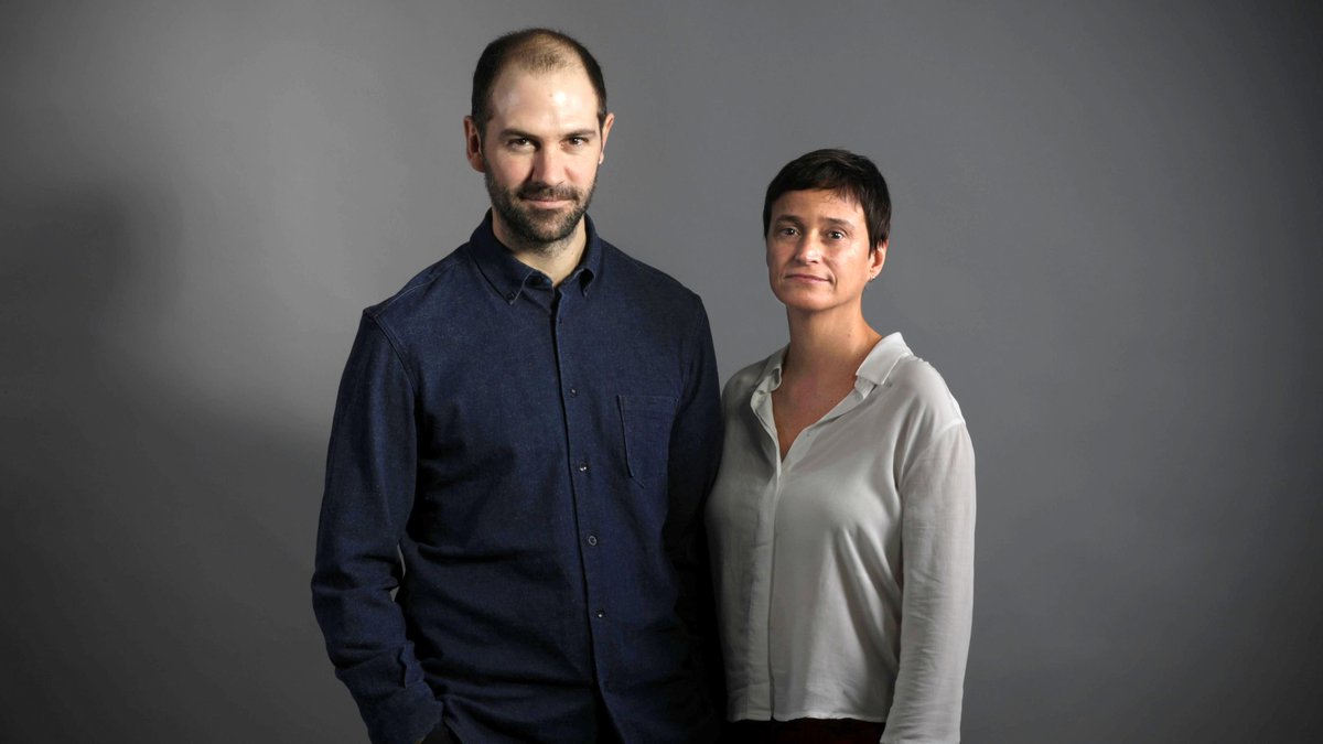 M21madrid's tweet photo. Hoy en #M5Sentidos nos visita Arturo Soriano, un veterano de la escena musical; hablamos con María de Prada López, jefa de creación de @InjuveSpain y nos visitan @mroyarzun e @Islaat, directores artísticos de @CondeDuqueMAD con su nueva programación; y descubrimos a #WrongLine https://t.co/Y6Joze50uS