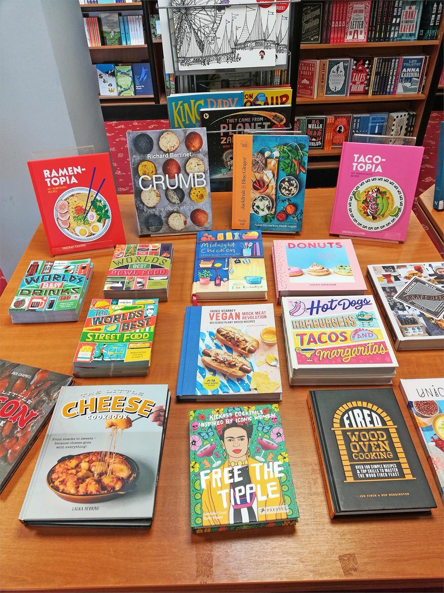 Mae’r adran goginio wedi tyfu! Dewch i Siop Lyfrau Canolfan y Celfyddydau i weld beth sy’n newydd.

The cooking section has been growing! Pop over to the Arts Centre Book Shop to see what’s new.