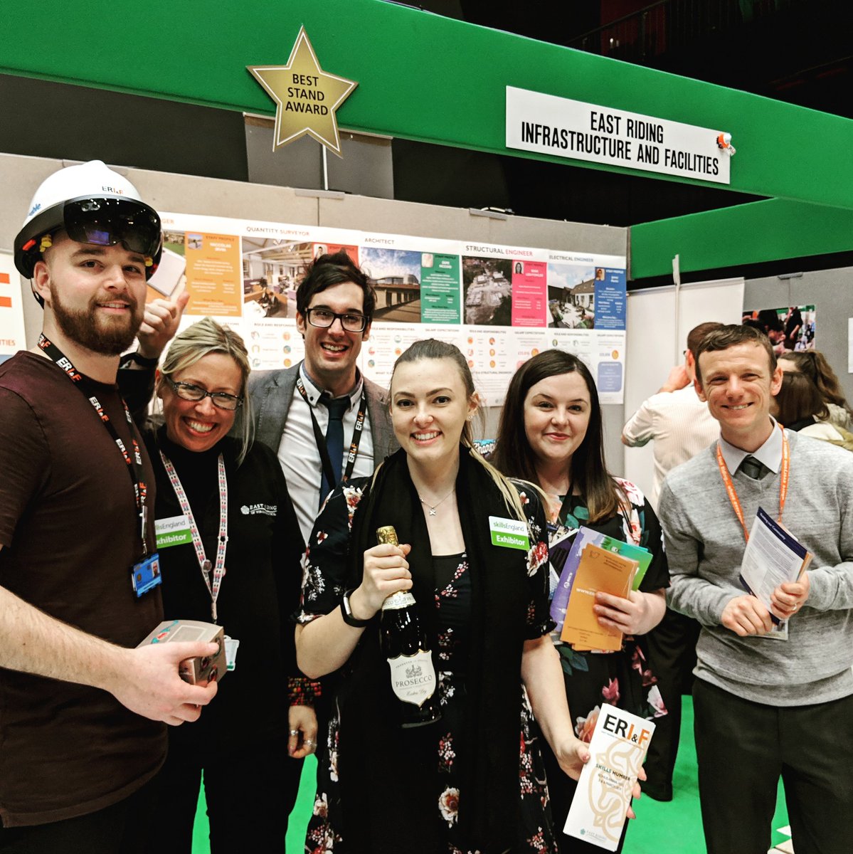 OESkillsEvents's tweet image. Congratulations to everyone who won a best stand award today! Well done to @Sewell_Group, @EastRiding_INF, @heynhs and @hullcollegegrp! 😎