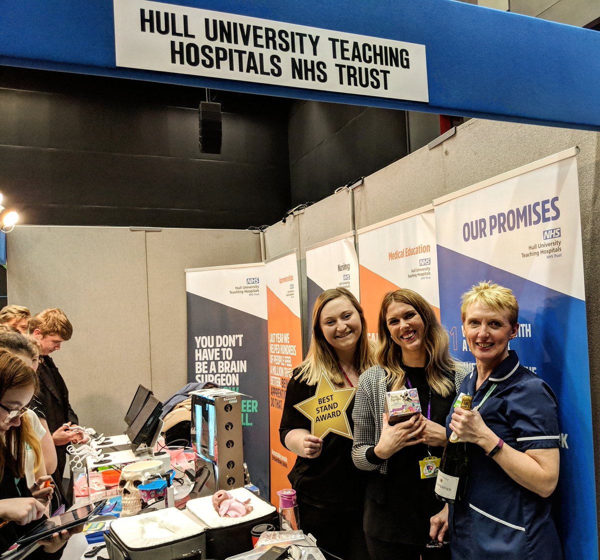 OESkillsEvents's tweet image. Congratulations to everyone who won a best stand award today! Well done to @Sewell_Group, @EastRiding_INF, @heynhs and @hullcollegegrp! 😎