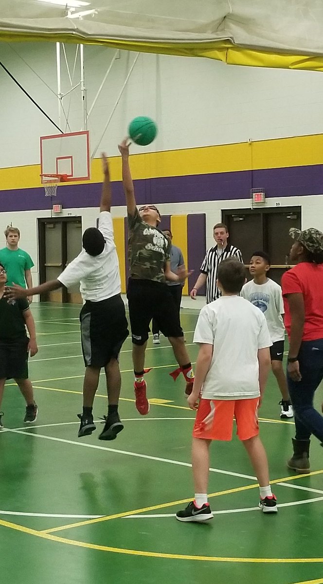 Asilmarie55's tweet photo. When your socks have capes. The vertical jump you have is ridiculous. #HesGotHops #ProudMomma https://t.co/oNrqsE7zLw