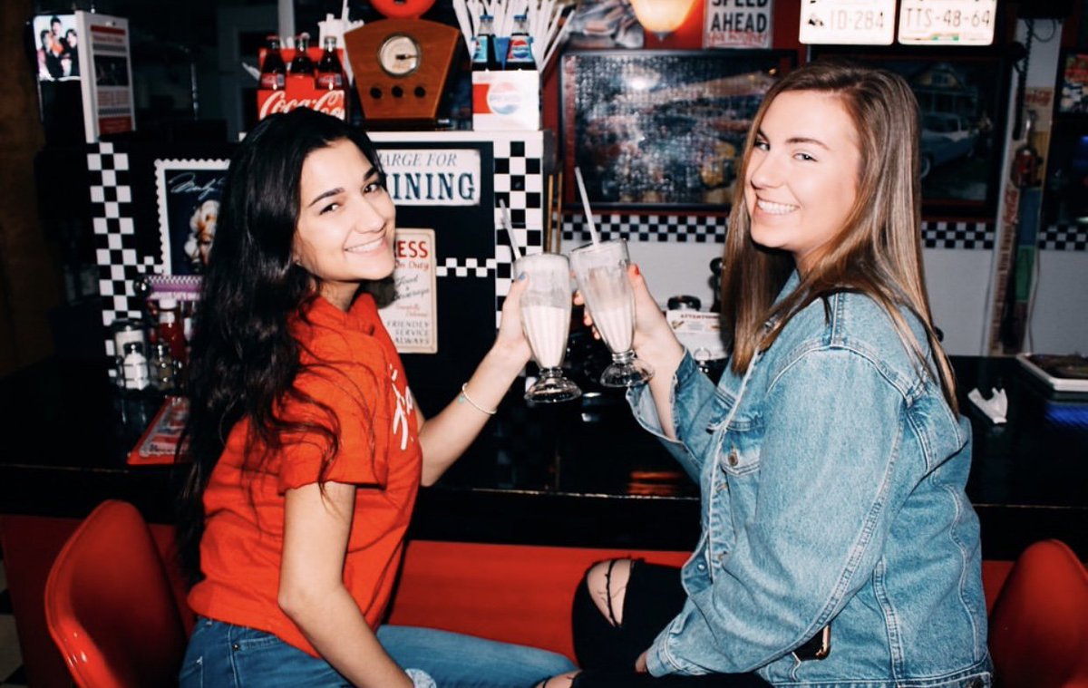 QU_ChiOmega's tweet image. Sisters &amp;amp; Milkshakes! Can't think of anything better ❤️